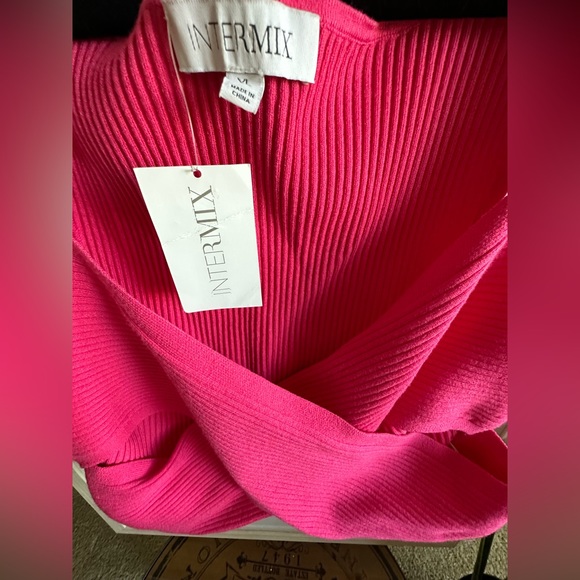 NWT - INTERMIX ELENI CROSS FRONT KNIT TOP - XL - Picture 5 of 7